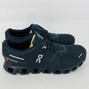 ON RUNNING CLOUD 5 MEN'S ALL BLACK BREATHEABLE RUNNING SHOES SIZE 10D